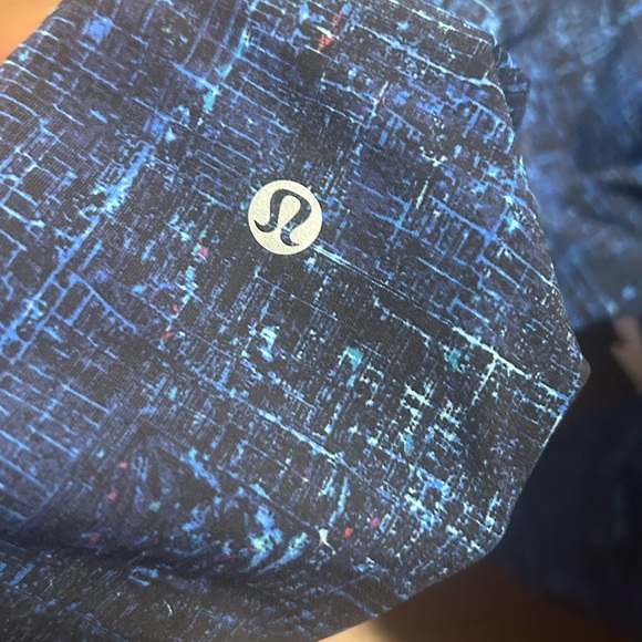 🍋 Lululemon Keep Your Form Tight 25"
City Lights Multi Black / Black! EUC - Picture 3 of 6